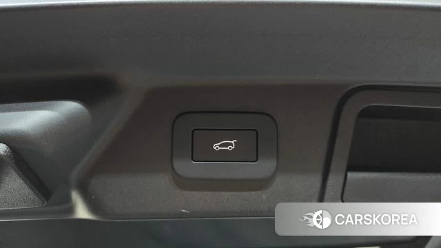Land Rover Range Rover Velar id 4897736 из Кореи 11