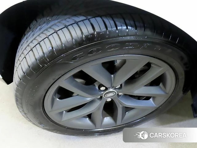 Land Rover Range Rover Velar id 4897758 из Кореи 11