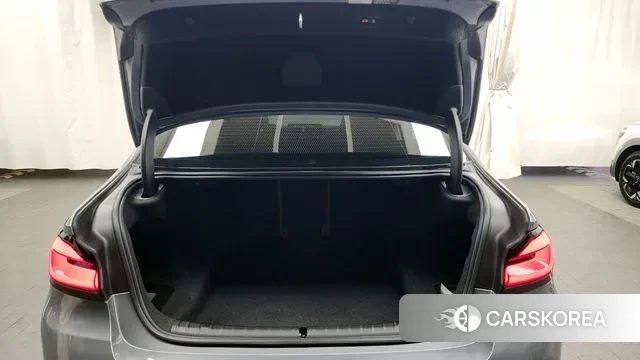 BMW 5 Series (G30) id 3518307 из Кореи 11