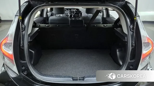 Toyota Prius C id 3661122 из Кореи 11