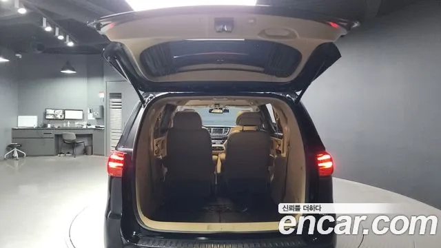 Kia The New Carnival id 2912020 из Кореи 11