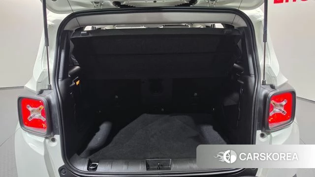 Jeep Renegade id 4986158 из Кореи 11