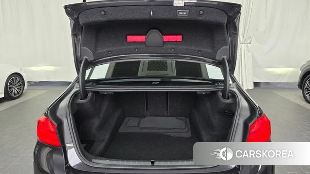 BMW 5 Series (G30) id 4998006 из Кореи 11