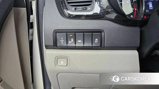 Kia The New Carnival id 4751038 из Кореи 12