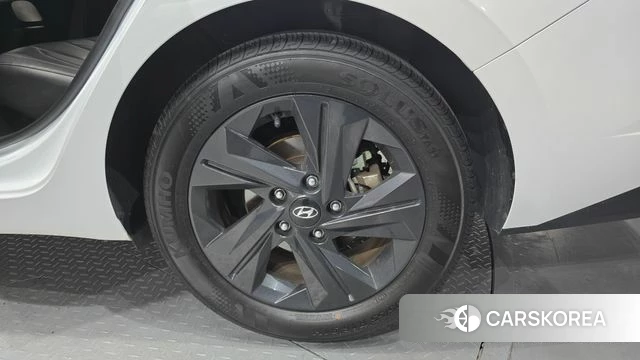 Hyundai Avante Hybrid (CN7) id 4935548 из Кореи 11