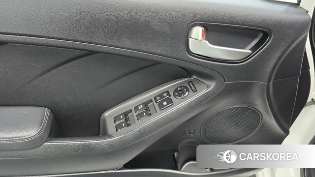 Kia The New K3 id 5042223 из Кореи 11