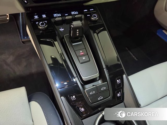 Porsche 911(992) id 4834021 из Кореи 11