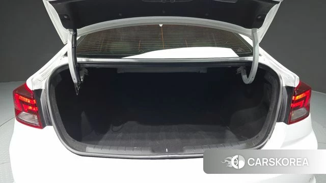 Hyundai The New Avante AD id 5054309 из Кореи 11