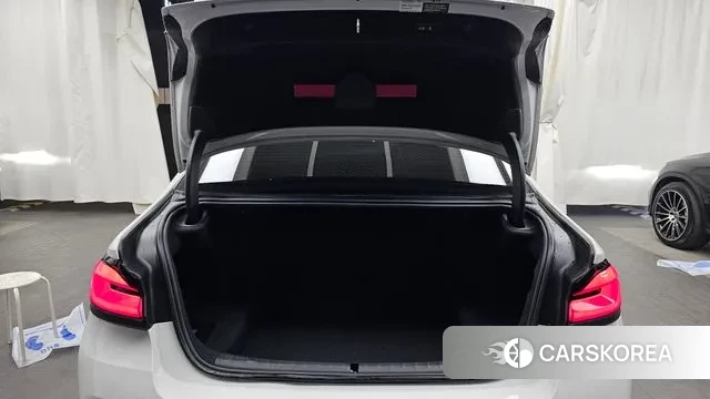 BMW 5 Series (G30) id 3523977 из Кореи 11
