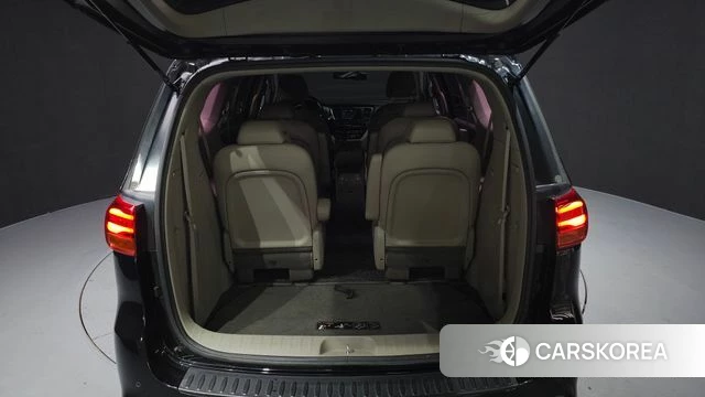 Kia The New Carnival id 5035626 из Кореи 11