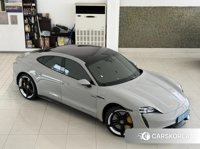 Porsche Taycan id 4518076 из Кореи 11
