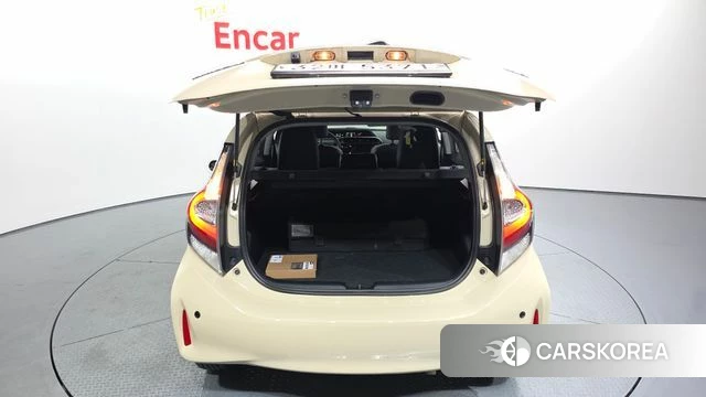Toyota Prius C id 4988419 из Кореи 11