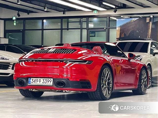 Porsche 911(992) id 4921444 из Кореи 11