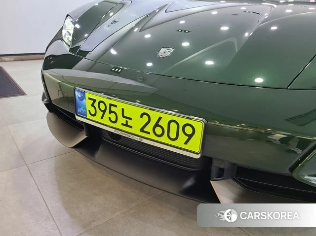 Porsche Taycan id 3831460 из Кореи 11