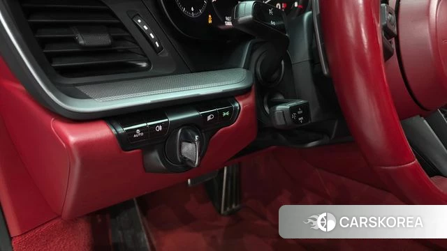 Porsche 911(992) id 5018273 из Кореи 11