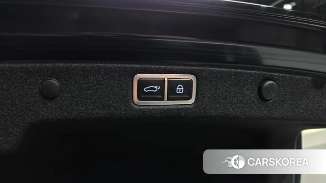 Hyundai Grandeur (GN7) id 4935301 из Кореи 11