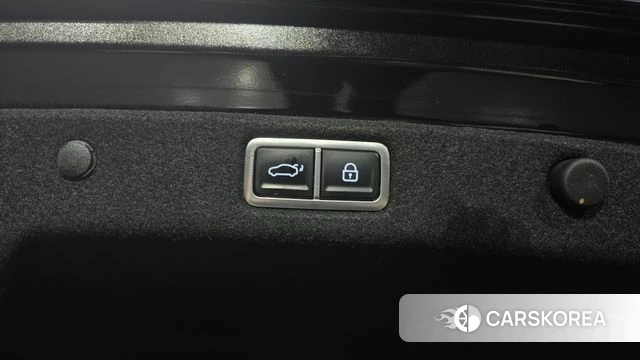 Hyundai Grandeur (GN7) id 5026732 из Кореи 11