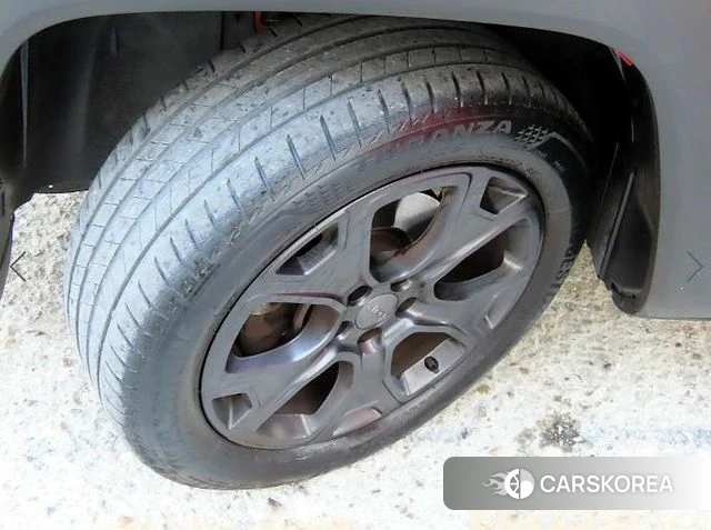 Jeep Renegade id 4987104 из Кореи 11