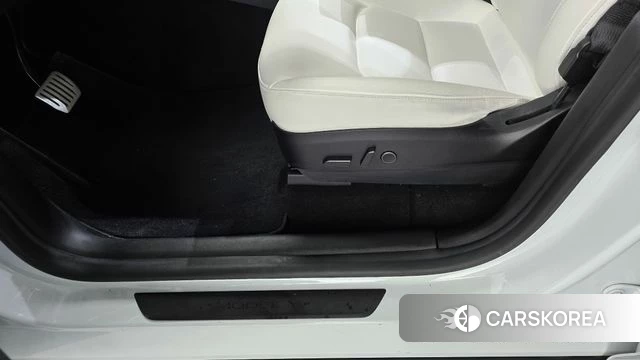 Tesla Model Y id 5012883 из Кореи 11