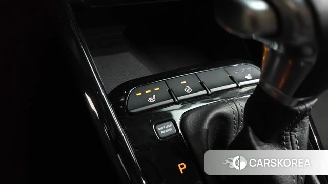 Kia Stonic id 5036023 из Кореи 11