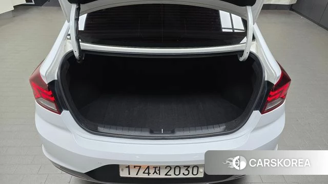 Hyundai The New Avante AD id 4977926 из Кореи 11