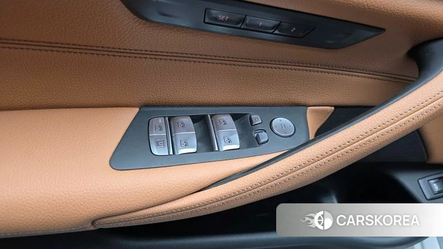 BMW 5 Series (G30) id 5021931 из Кореи 11