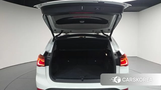 BMW X1 (F48) id 5018640 из Кореи 11