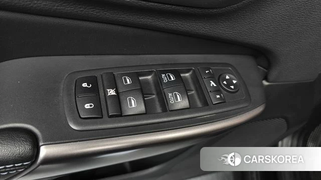 Jeep Cherokee (KL) id 4930766 из Кореи 11