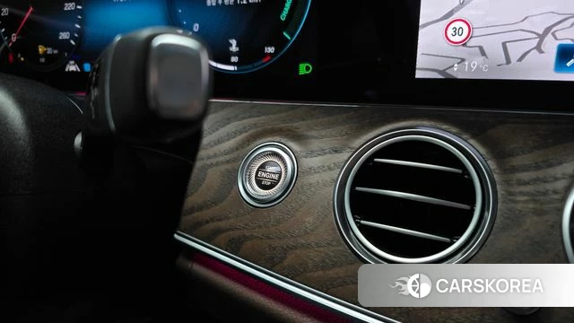 Mercedes-Benz E-Class W213 id 5017401 из Кореи 11