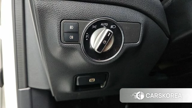 Mercedes-Benz GLA-Class X156 id 5023701 из Кореи 11