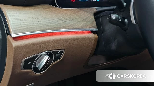 Mercedes-Benz E-Class W213 id 4930193 из Кореи 11