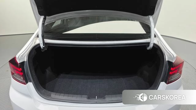 Hyundai The New Avante AD id 4410628 из Кореи 11
