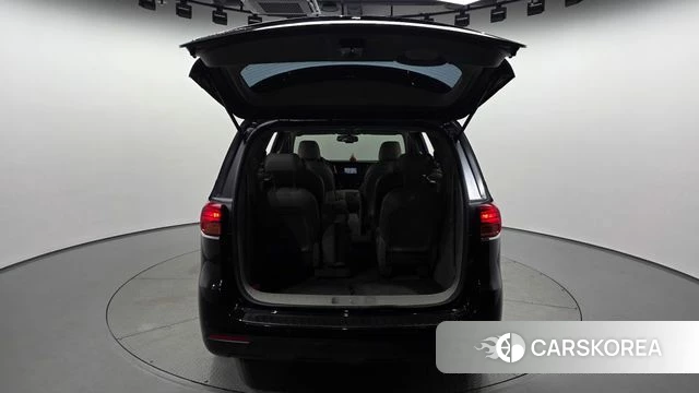 Kia The New Carnival id 5035566 из Кореи 11