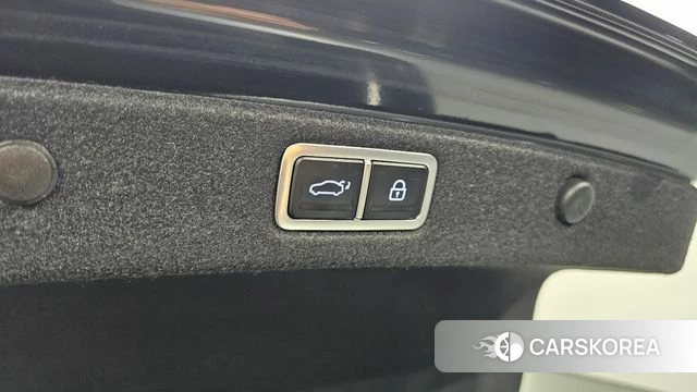 Hyundai Grandeur (GN7) id 4660832 из Кореи 11