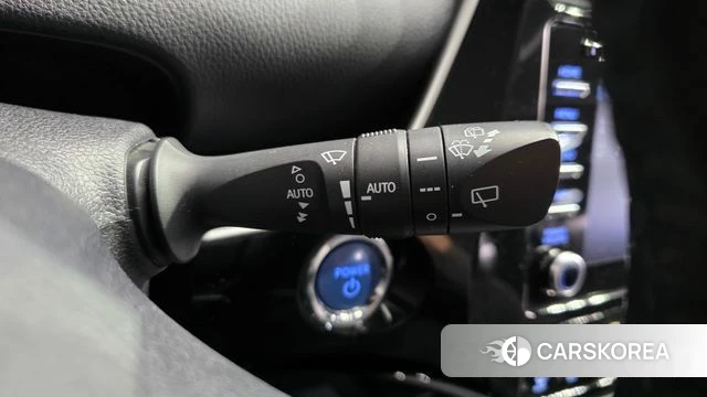 Toyota Prius 4th Generation id 4993049 из Кореи 11