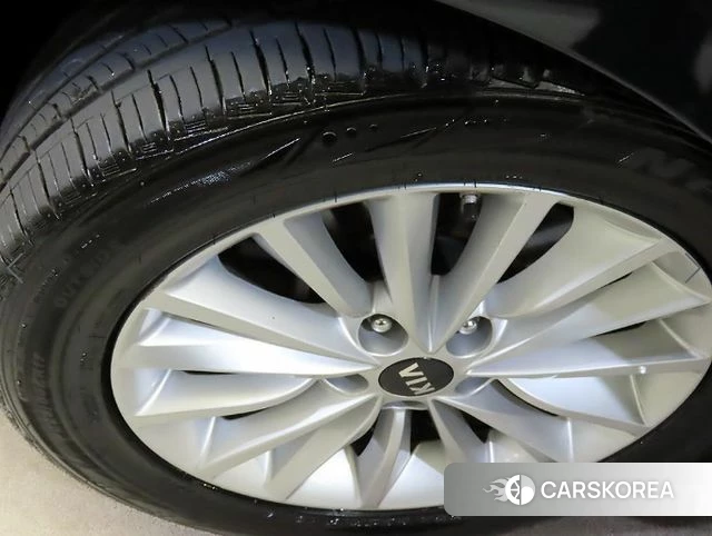 Kia Come New K7 id 5035971 из Кореи 11