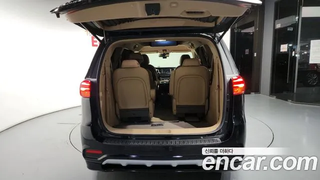 Kia The New Carnival id 2808200 из Кореи 11