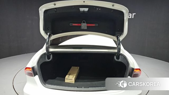 Hyundai The New Grandeur IG id 5022269 из Кореи 11