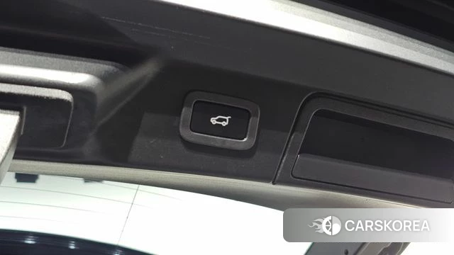 Land Rover Range Rover Velar id 4998682 из Кореи 11