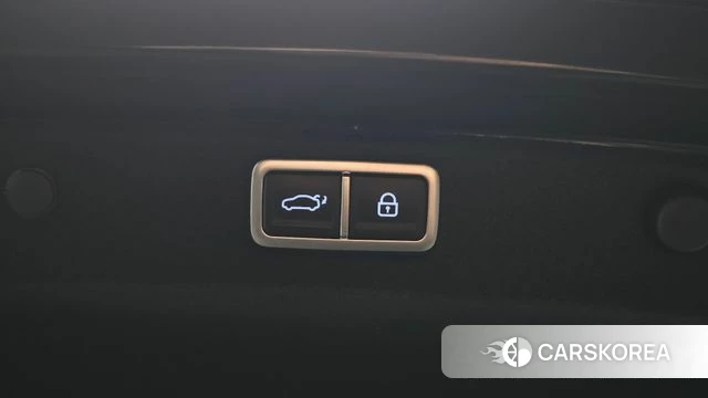 Hyundai Grandeur (GN7) id 5021639 из Кореи 11