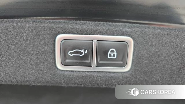 Hyundai Grandeur Hybrid (GN7) id 5011009 из Кореи 11