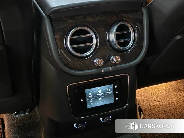 Bentley Bentayga id 4759618 из Кореи 11