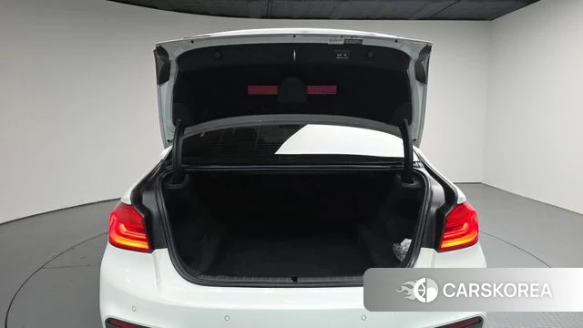 BMW 5 Series (G30) id 4944303 из Кореи 11