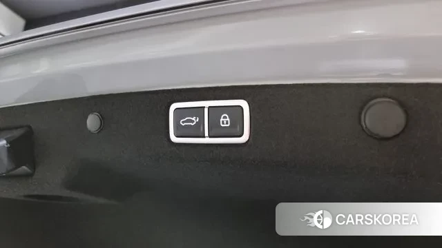 Hyundai Grandeur (GN7) id 3080184 из Кореи 11