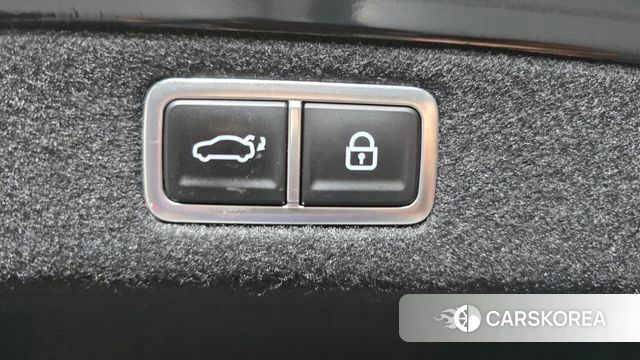 Hyundai Grandeur (GN7) id 4706854 из Кореи 11