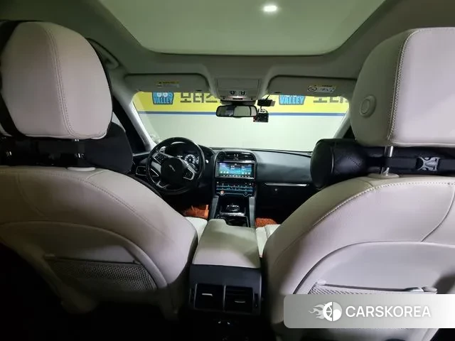 Jaguar F-PACE id 3643790 из Кореи 11