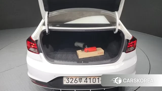 Hyundai The New Avante AD id 3636112 из Кореи 11