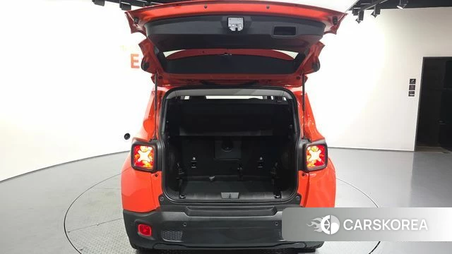 Jeep Renegade id 4993536 из Кореи 11