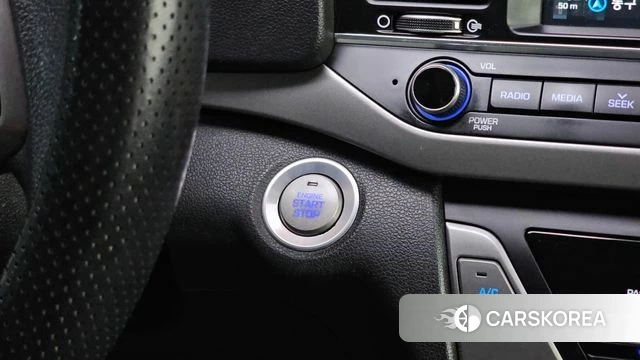 Hyundai Avante AD id 5024068 из Кореи 11
