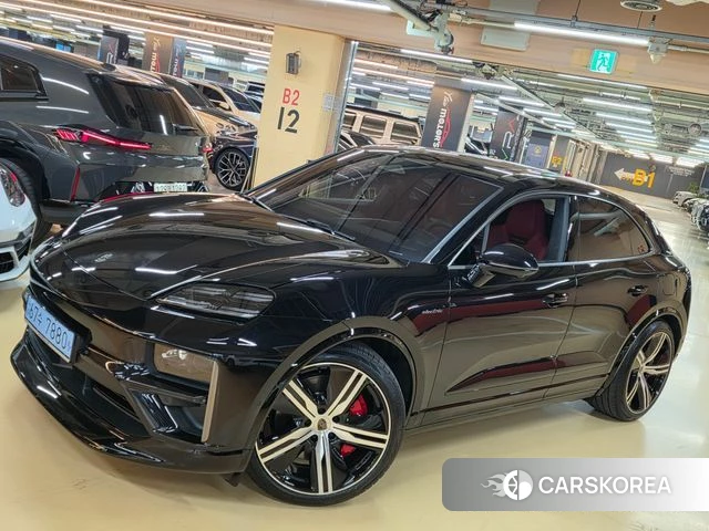 Porsche Makan EV id 4904046 из Кореи 11